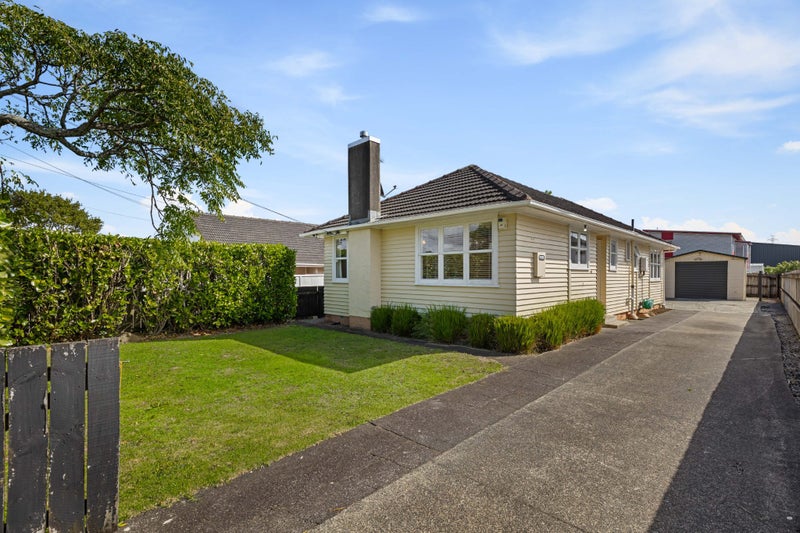 18 Panorama Road, Mount Wellington, Auckland - Carousel 1