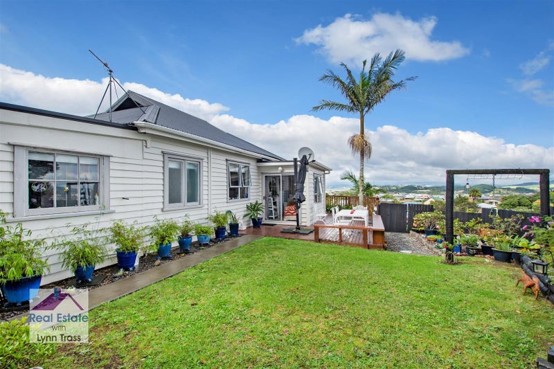 48 Memorial Drive, Parahaki, Whangarei - Carousel 1