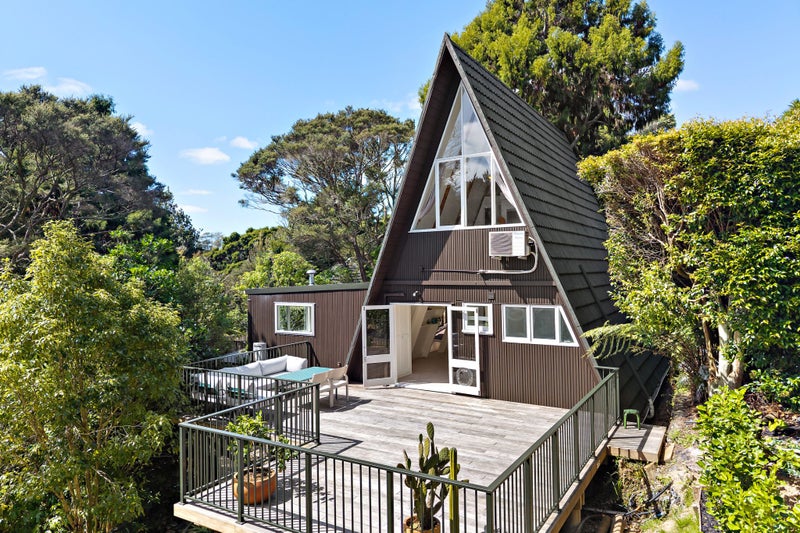 4 Glenbush Place, Birkenhead, Auckland - Carousel 1