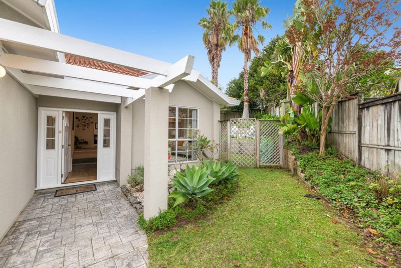 12 Godwin Court, Unsworth Heights, Auckland - Carousel 2