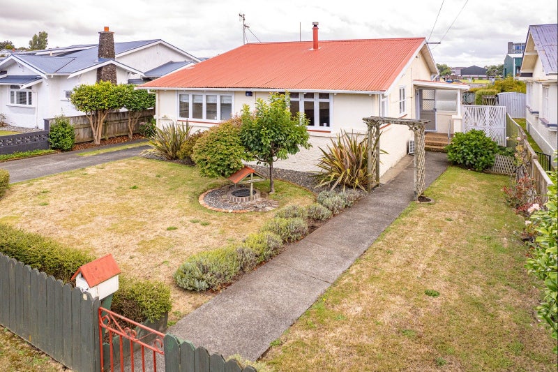 8 College Street, Whanganui, Whanganui - Carousel 2