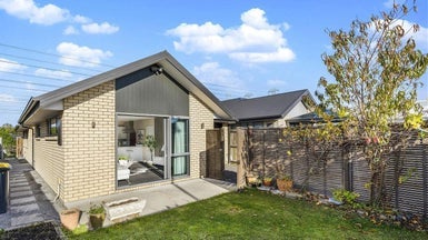 21 Charente Way, Yaldhurst, Christchurch - Carousel 1