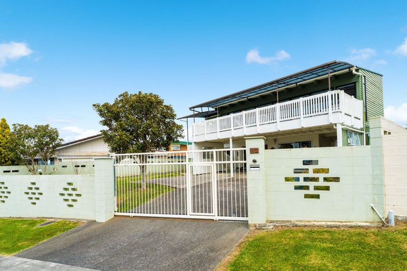 42 Spence Road, Henderson, Auckland - Carousel 2