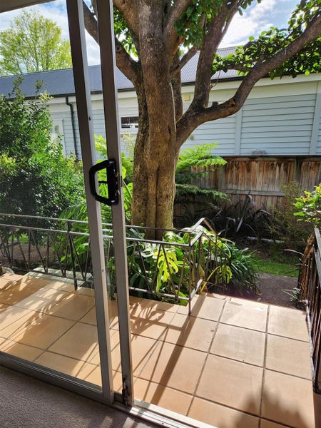 3/15A Woodside Road, Mount Eden, Auckland - Carousel 2