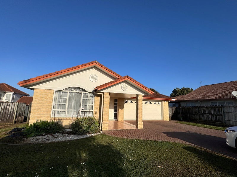 194 Botany Road, Botany Downs, Auckland - Carousel 1