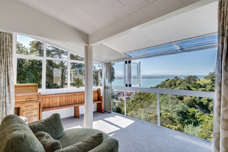 2/3 Lighthouse Road, Bluff Hill, Napier - Carousel 2
