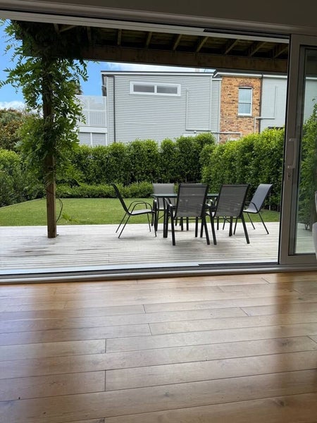 2/29 Sussex Street, Grey Lynn, Auckland - Carousel 1
