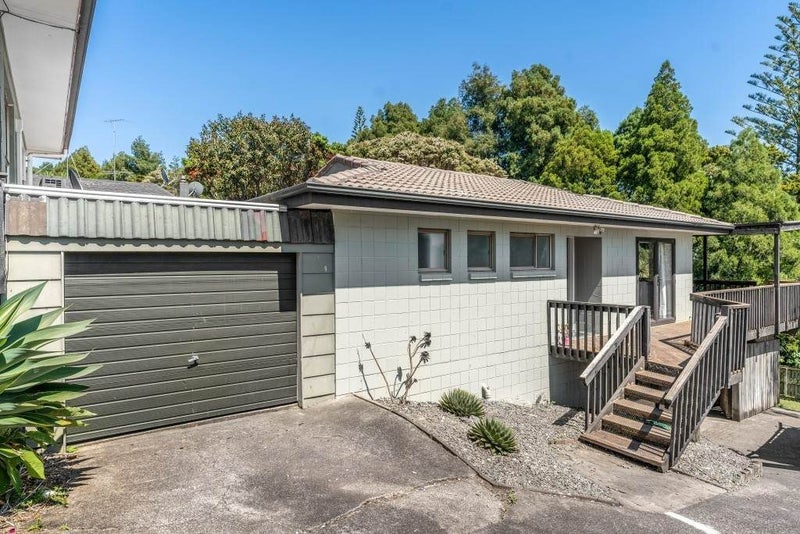 2/36 Moore Street, Hillcrest, Auckland - Carousel 1