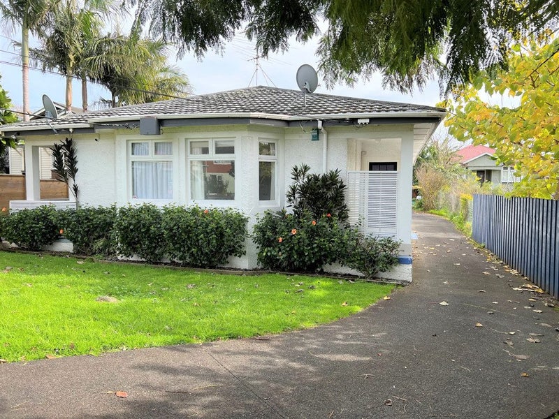 1/787 New North Road, Mount Albert, Auckland - Carousel 1