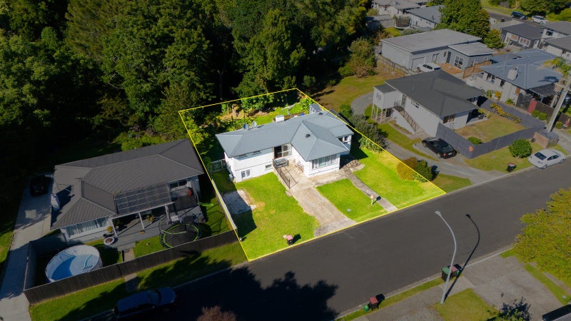 32 Argyll Road, Greerton, Tauranga - Carousel 21