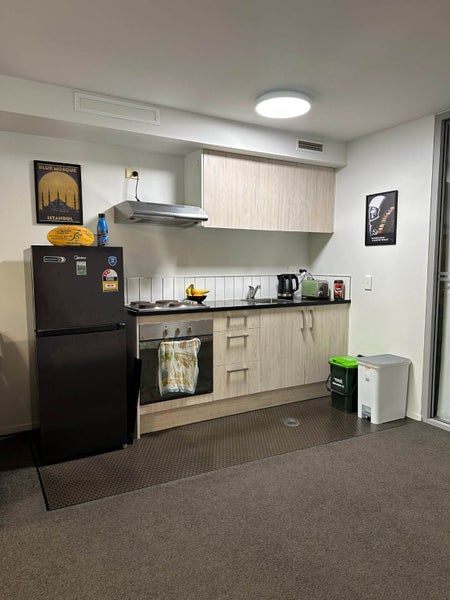 2C/4 Marjorie Jayne Crescent, Otahuhu, Auckland - Carousel 2