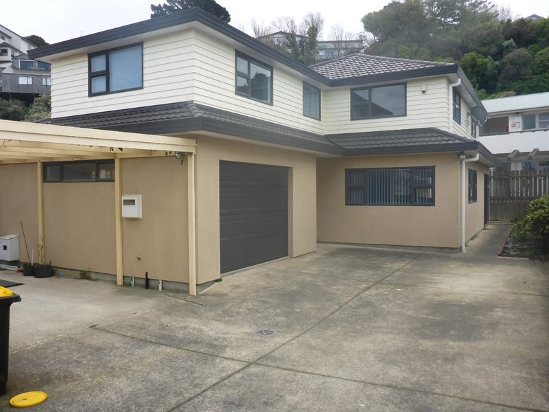53A Tauhinu Road, Miramar, Wellington - Carousel 1