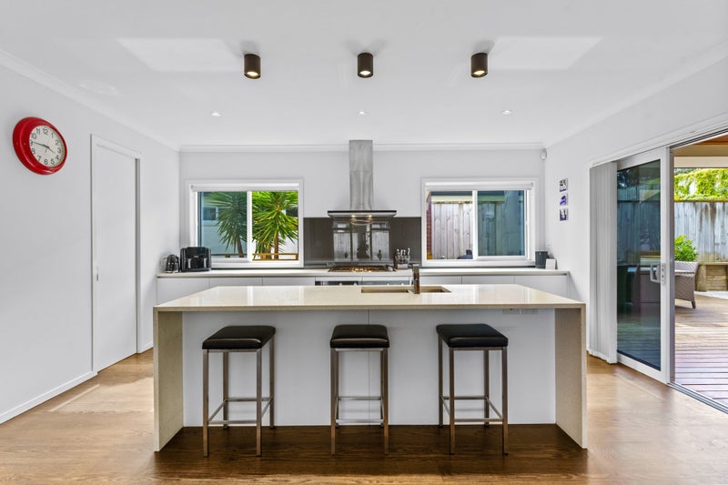 10A Mackay Drive, Greenhithe, Auckland - Carousel 2