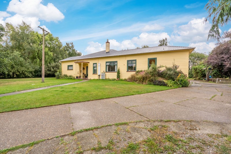 88 Cooper Road, Tussock Creek, Winton - Carousel 1