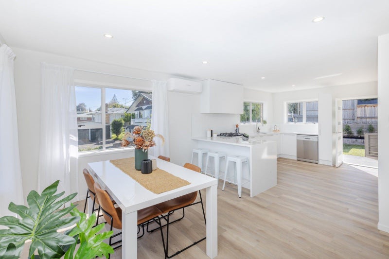 10A Tarbett Road, Hillcrest, Hamilton - Carousel 1