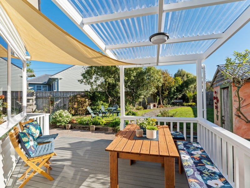 217 Riverside Drive, Waterloo, Lower Hutt - Carousel 2