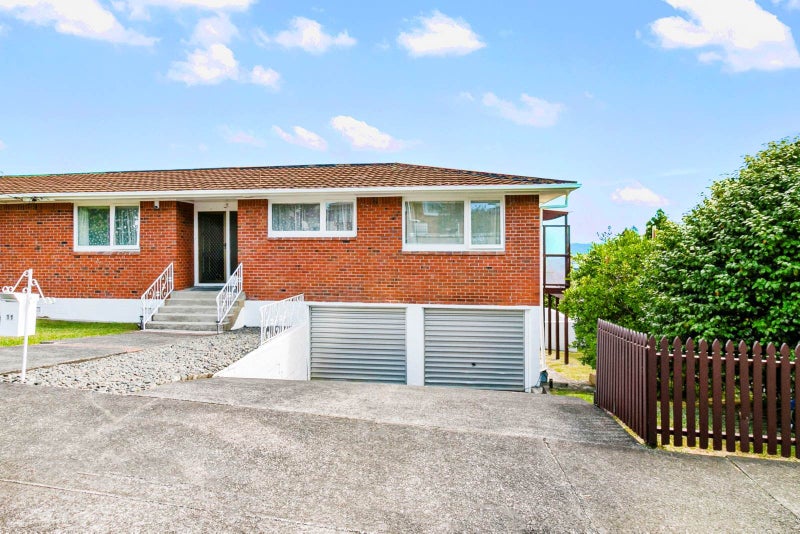 11 Mersey Place, New Windsor, Auckland - Carousel 1