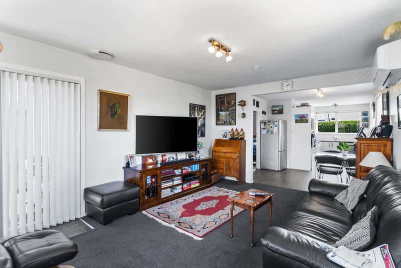 2/83 Pine Avenue, New Brighton, Christchurch - Carousel 1