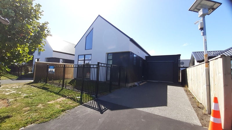 1B Maelor Place, Bryndwr, Christchurch - Carousel 1