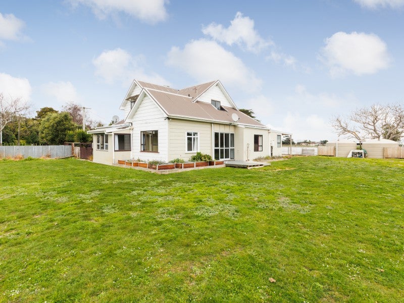 1397 Camerons Line, Aorangi, Feilding - Carousel 2