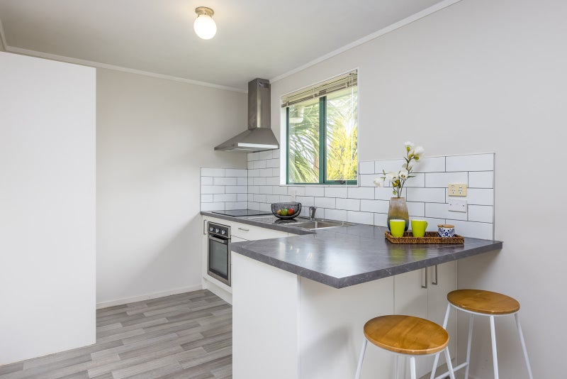 1/14 Cameron Place, Ranui, Auckland - Carousel 1