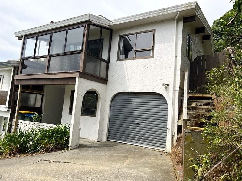 1D Brora Crescent, Papakowhai, Porirua - Carousel 1