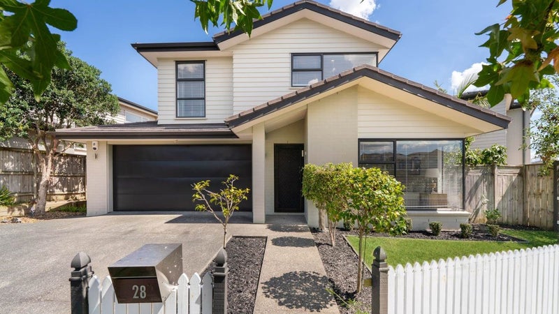 28 Riviera Drive, Flat Bush, Auckland - Carousel 1