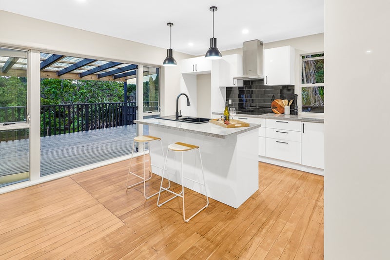 15 Kingsway Crescent, Forest Lake, Hamilton - Carousel 1