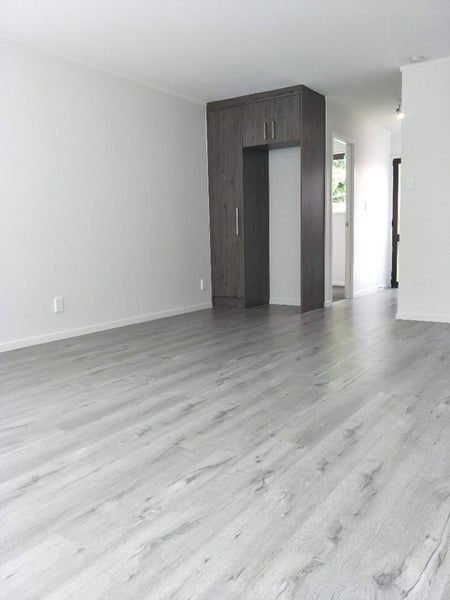 4/2 Grove Road, Sandringham, Auckland - Carousel 1