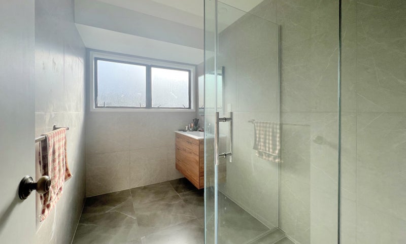 1/25 Millhouse Drive, Northpark, Auckland - Carousel 15