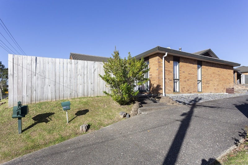 4 Cliff View Drive, Green Bay, Auckland - Carousel 29