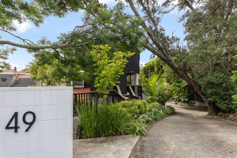 10/49 Curran Street, Herne Bay, Auckland - Carousel 1