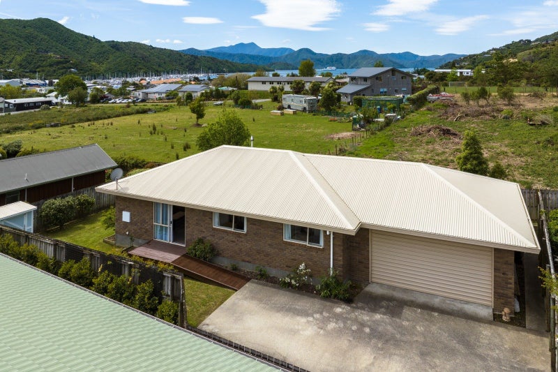 67A Moana View Road, Waikawa, Picton - Carousel 1