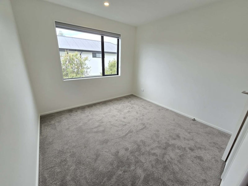24 Shakespeare Road, Waltham, Christchurch - Carousel 21