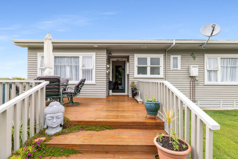 561 Settlement Road, Kaiwaka - Carousel 1