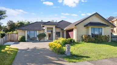 130 John Brooke Crescent, East Tamaki Heights, Auckland - Carousel 1