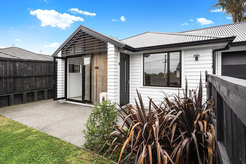 6/81 Storey Avenue, Forest Lake, Hamilton - Carousel 1