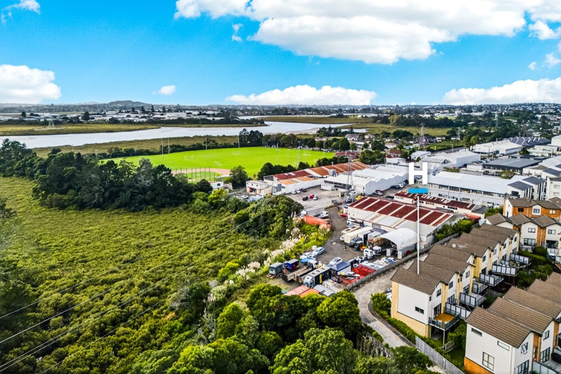 213/172 Mcleod Road, Te Atatu South, Auckland - Carousel 22