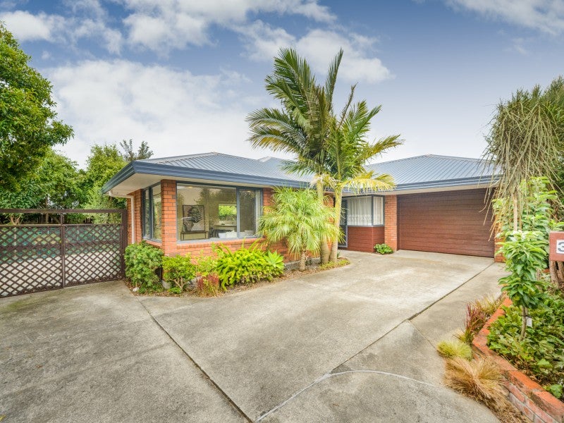 36 Beresford Street, Takaro, Palmerston North - Carousel 1