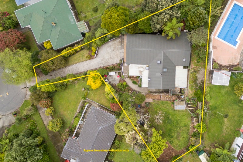 9 Magdalen Street, Tawa, Wellington - Carousel 2