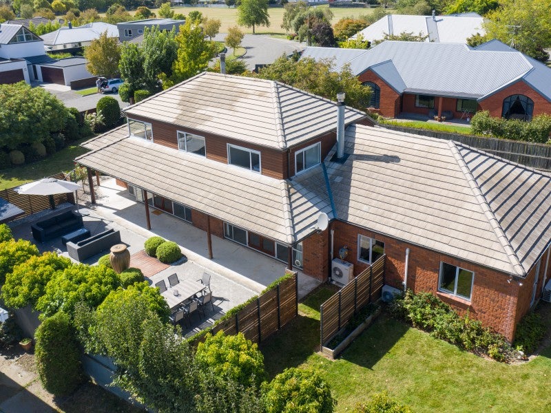 14 Kelvin Crescent, Allenton, Ashburton - Carousel 1