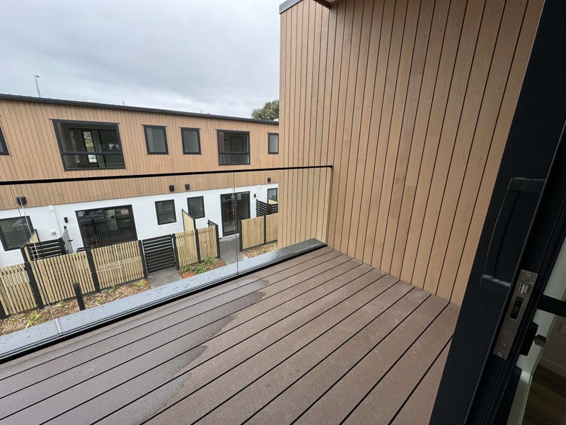 6/92 Cambridge Terrace, Waterloo, Lower Hutt - Carousel 2