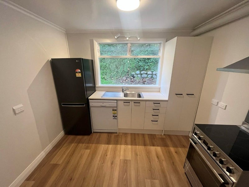 86 Salamanca Road, Kelburn, Wellington - Carousel 2