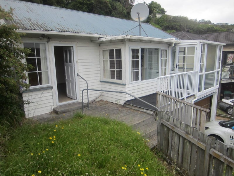 62 Paremata Crescent, Paremata, Porirua - Carousel 1