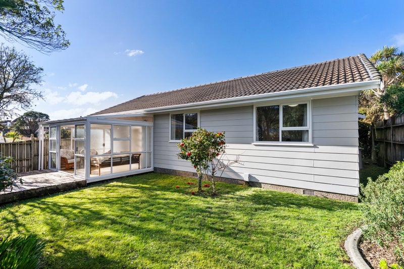 275 Mitchell Street, Brooklyn, Wellington - Carousel 1