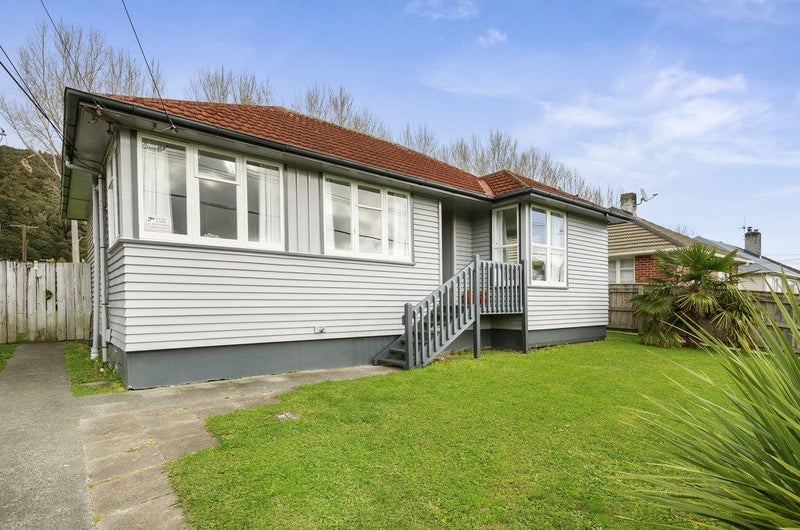76 Strand Crescent, Naenae, Lower Hutt - Carousel 2