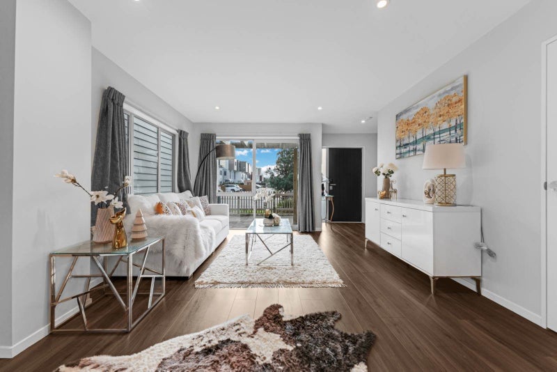 5 Tahingamanu Road, Hobsonville, Auckland - Carousel 2