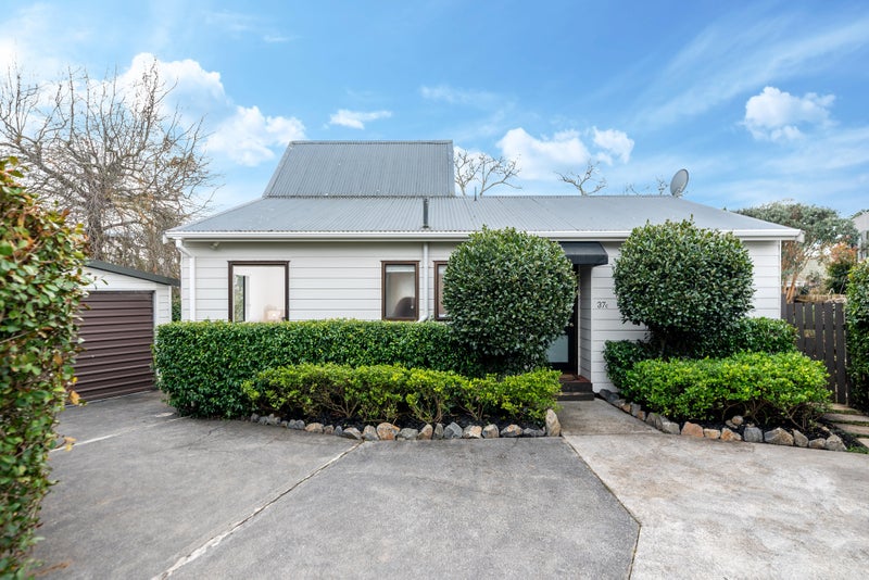 37C Saxon Street, Waterview, Auckland - Carousel 1