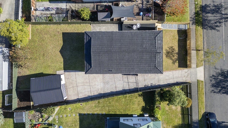 24 Hartford Crescent, Totara Park, Upper Hutt - Carousel 2