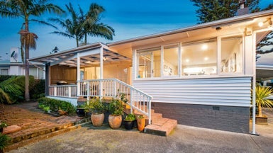 1/17 Merriefield Avenue, Forrest Hill, Auckland - Carousel 1